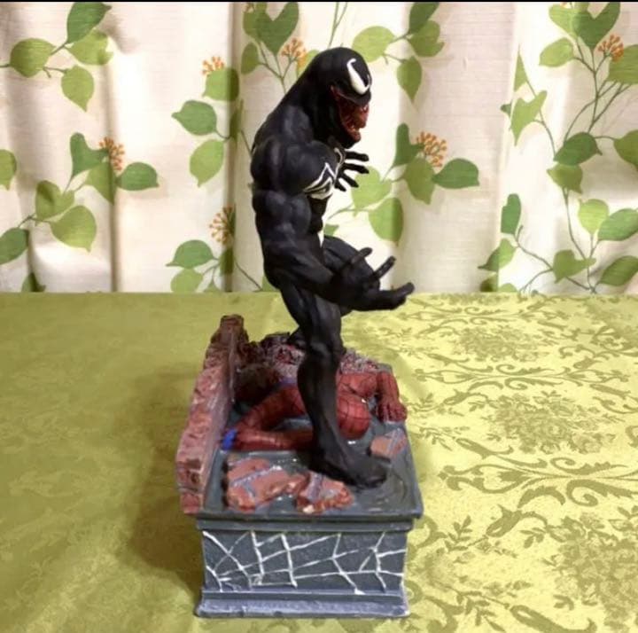スパイダーマン ヴェノム　フィギュア