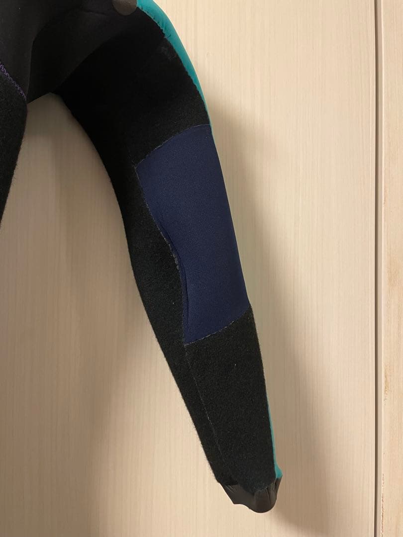 m*i様 クイックシルバー　HYBRID U ZIP ウェットスーツ セミドライ