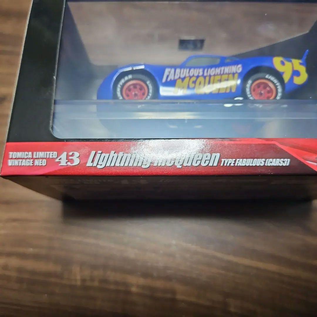 トミカ　リミテッドヴィンテージ43　ライトニングマックイーン　未開封３台セット