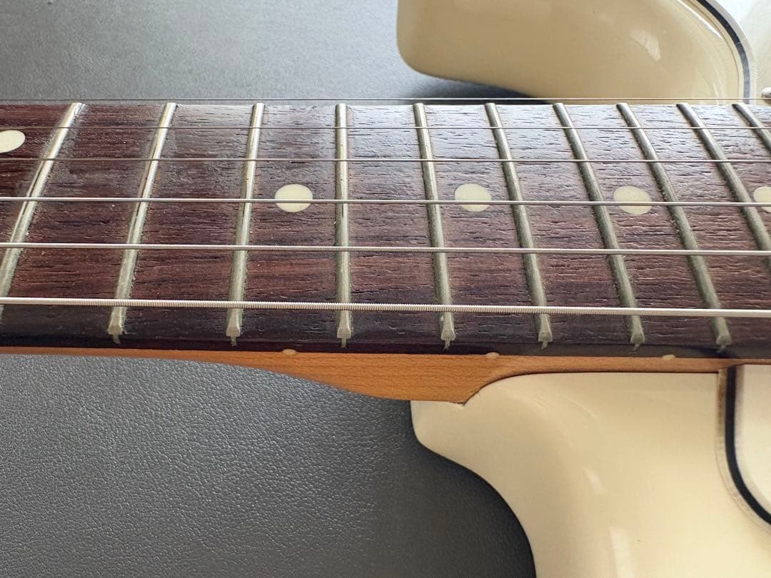 「Squier Eシリアル 80s フジゲン製 ラッカー再塗装 国産ストラト」