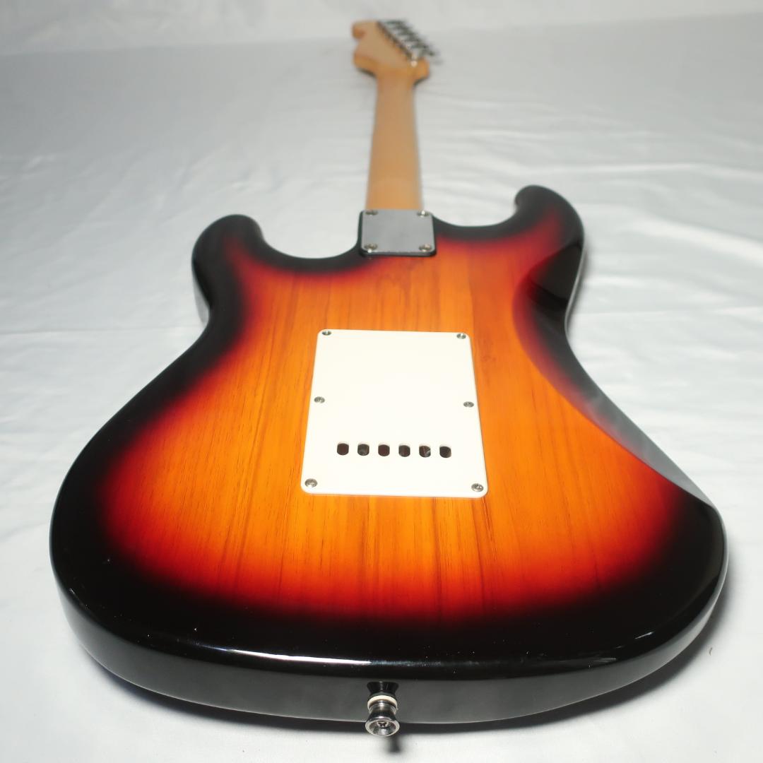 美品 SELDER エレキギター ケース付 ストラトタイプ 3トーンブラウン