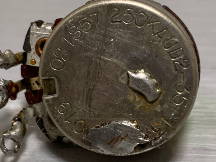 Fender vintage pot 70 年　2個