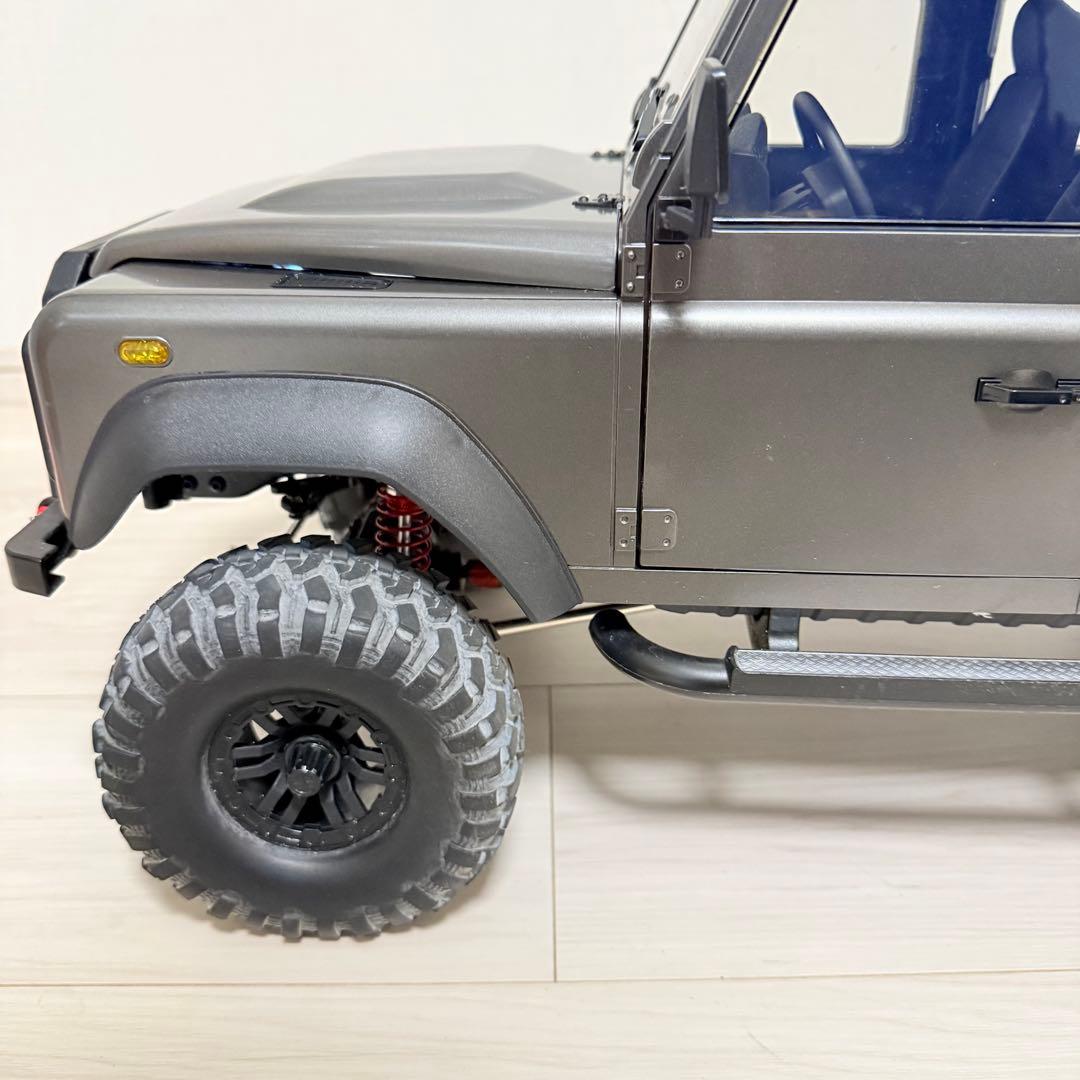 美品　1/8 ランドローバー　ディフェンダー　D110 ラジコン　電動RC