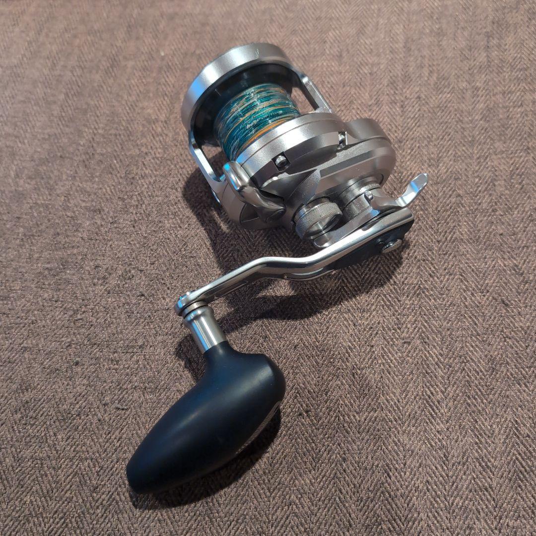 ベイトリール 金属製 青色ライン