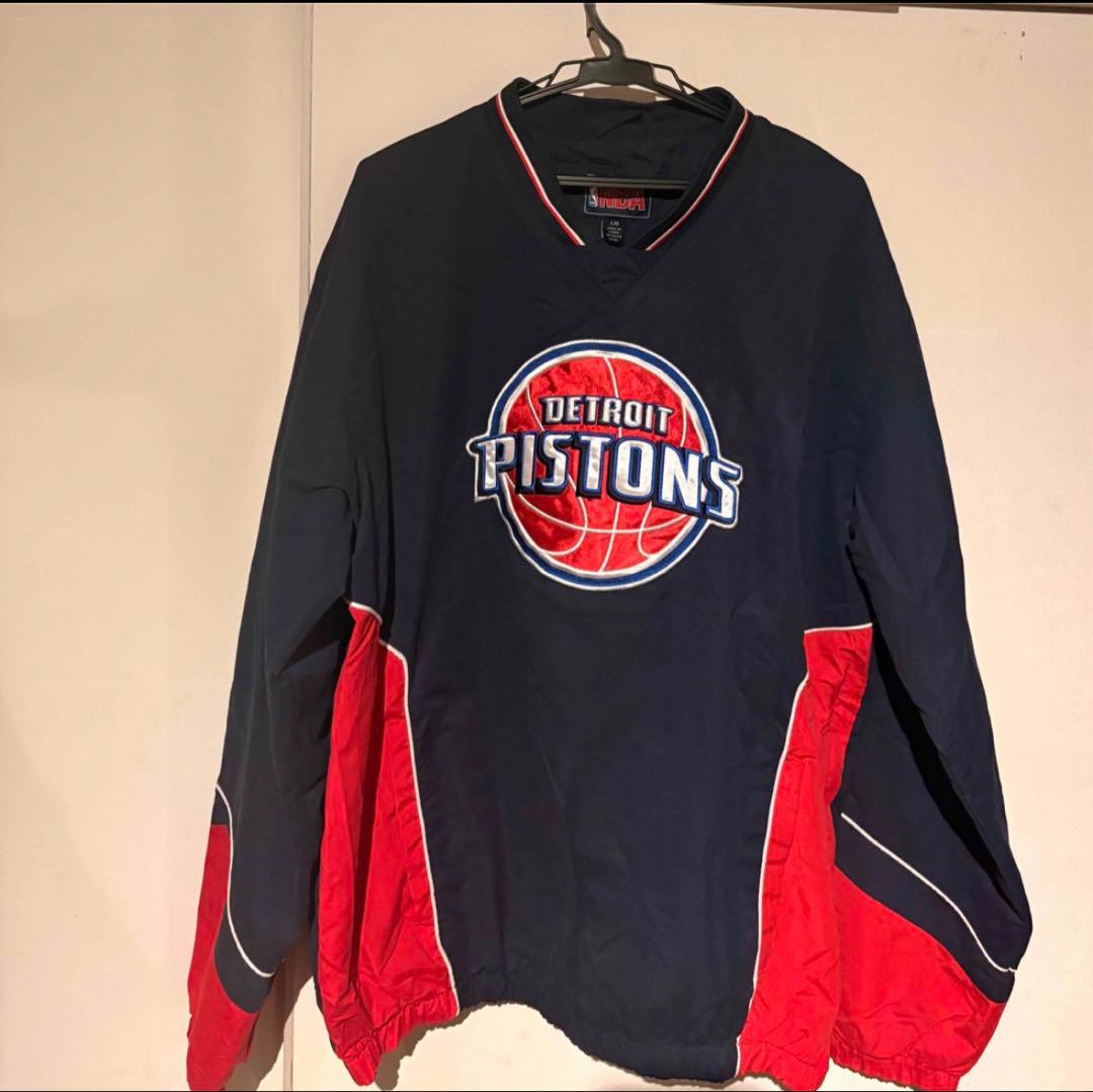 NBA デトロイト・ピストンズ Vネック プルオーバージャケット プロチーム