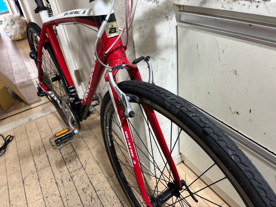 PRECISION QUATRE クロスバイク 333 レッド/ホワイト