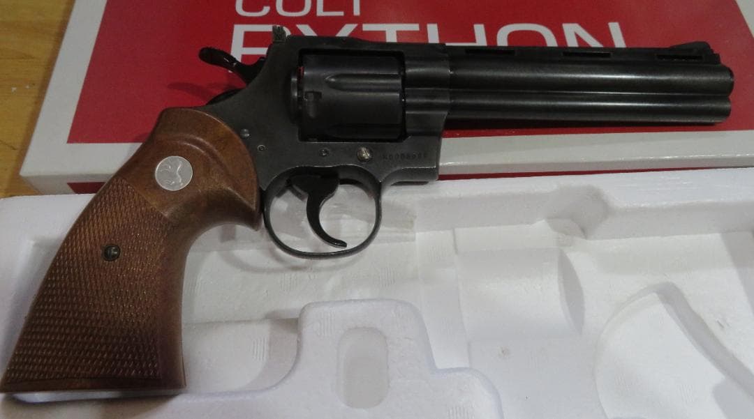 COLT PYTHON .357 MAGNUM モデルガン　寄せ集め