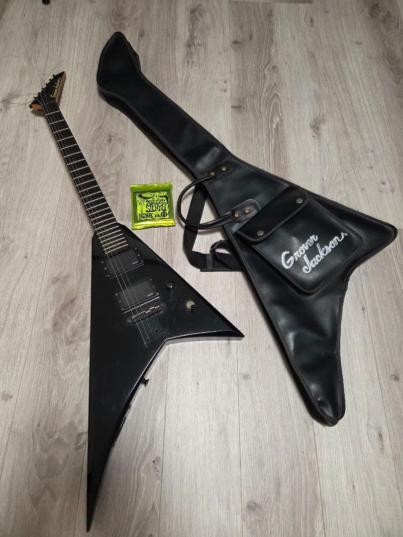 Grover Jackson Randy V EMG　ソフトケース付き！