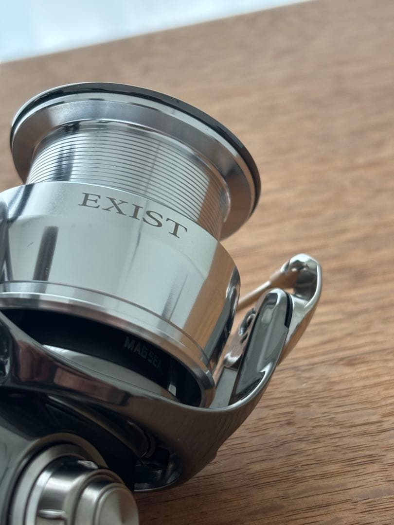 22イグジスト lt3000-h 美品 ダイワ ステラ スピニングリール
