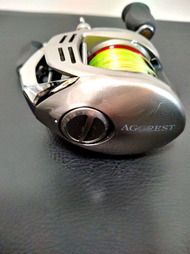 【美品特価】ダイワAGGREST 100SH右巻き ベイトリール鯛ラバラバージグ