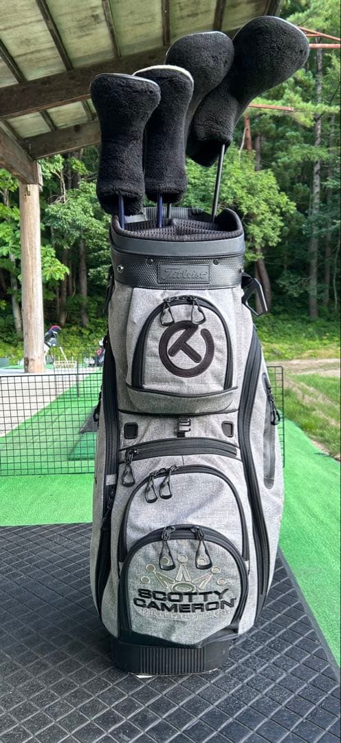 スコッティキャメロン　キャディバッグヘッドカバー付き