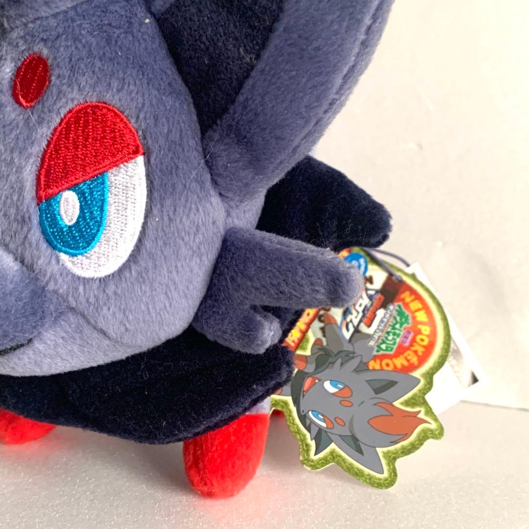 タカラトミー　劇場版　ゾロア NEWポケモン　ぬいぐるみ　ポケモンセンター