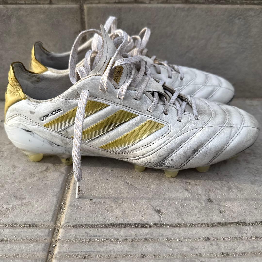 サッカースパイク　コパアイコン2 KAMO限定色　白金