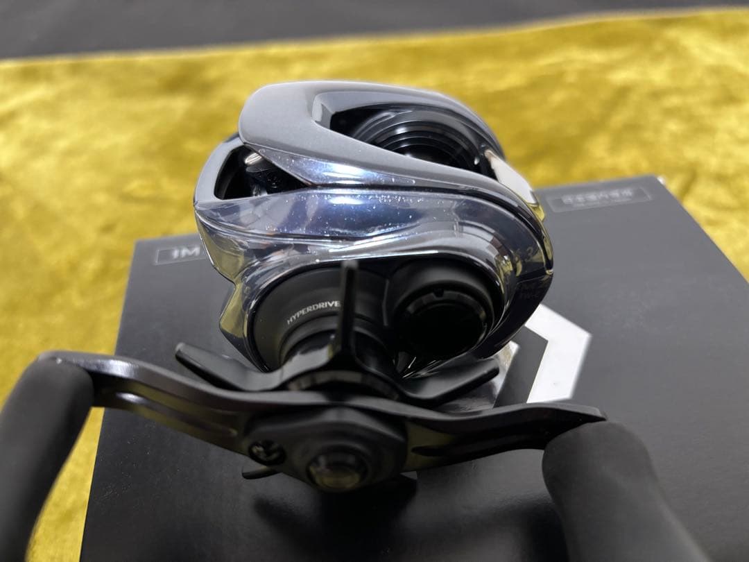 極美品　ダイワ　IMZ TW 100L-C ワーニーズプロテクションデカール貼