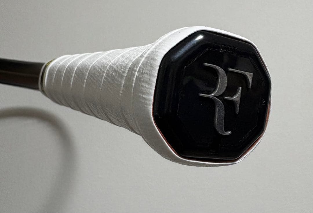 ラケット(硬式用) Wilson RF01 G2