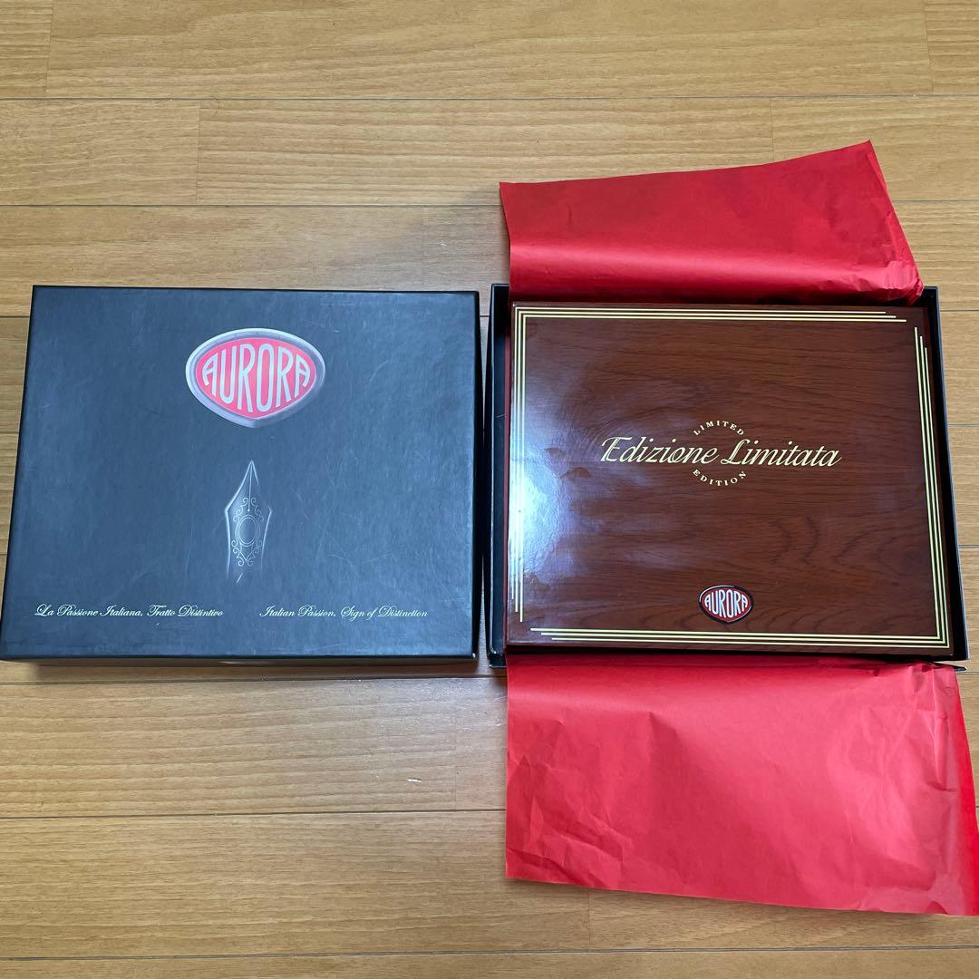 新品未使用 アウロラ AURORA 万年筆 85周年記念 レッド ペン先 F
