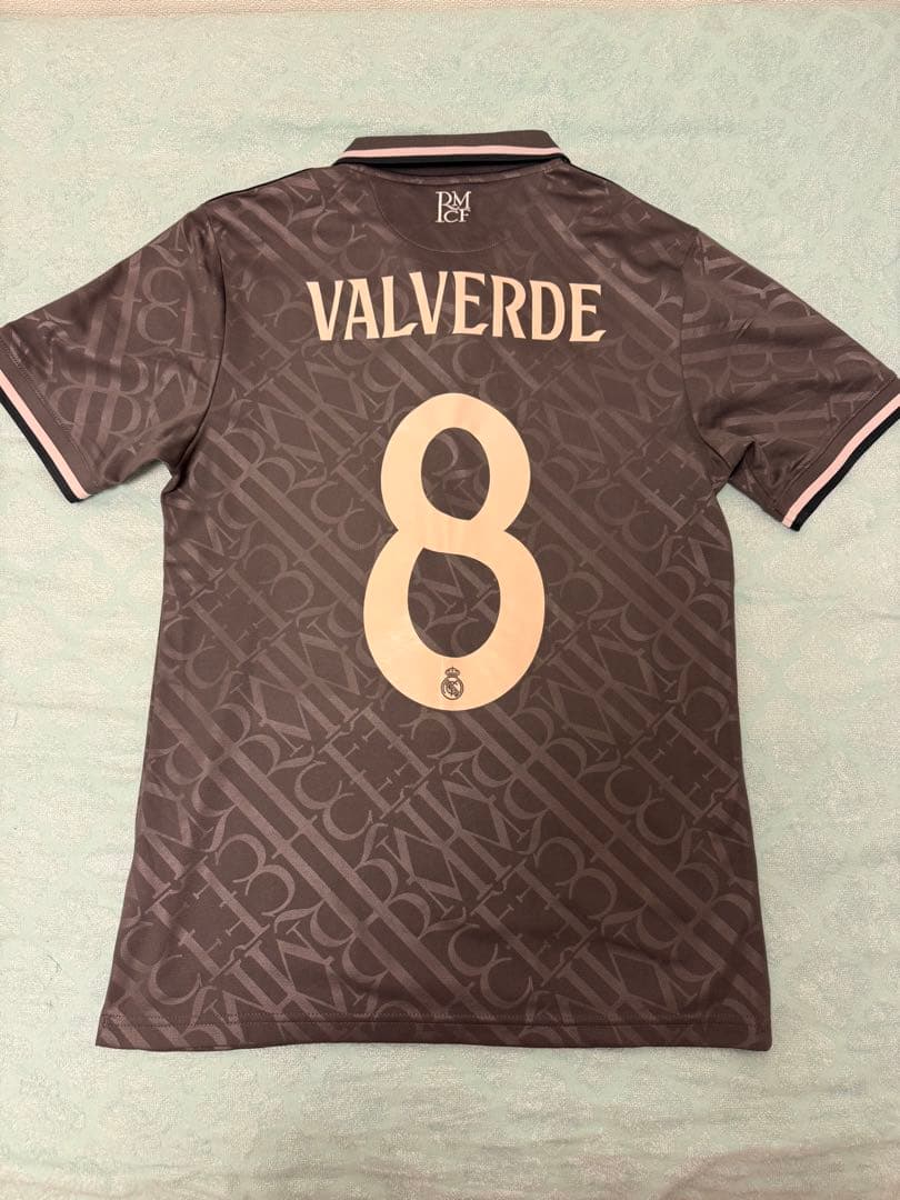 レアル・マドリード VALVERDE 8 アウェイ