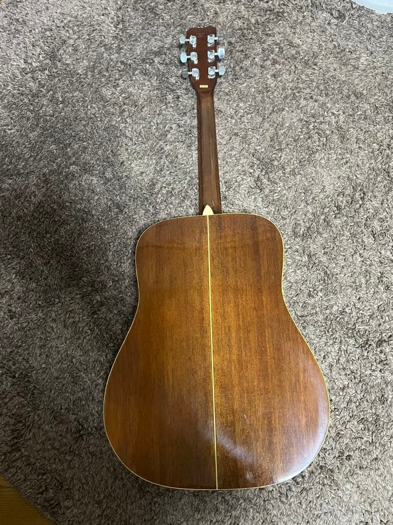 フォークギター