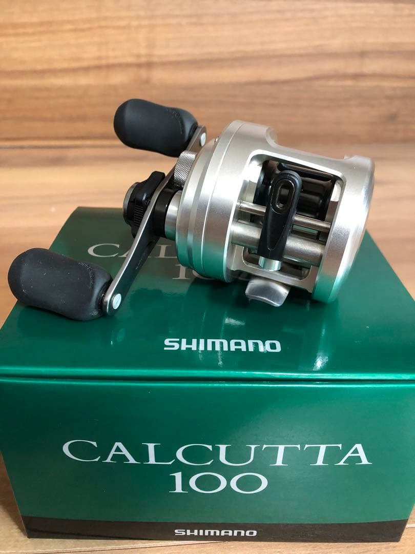 【美品】シマノ 12カルカッタ 100 SHIMANO 12 CALCUTTA