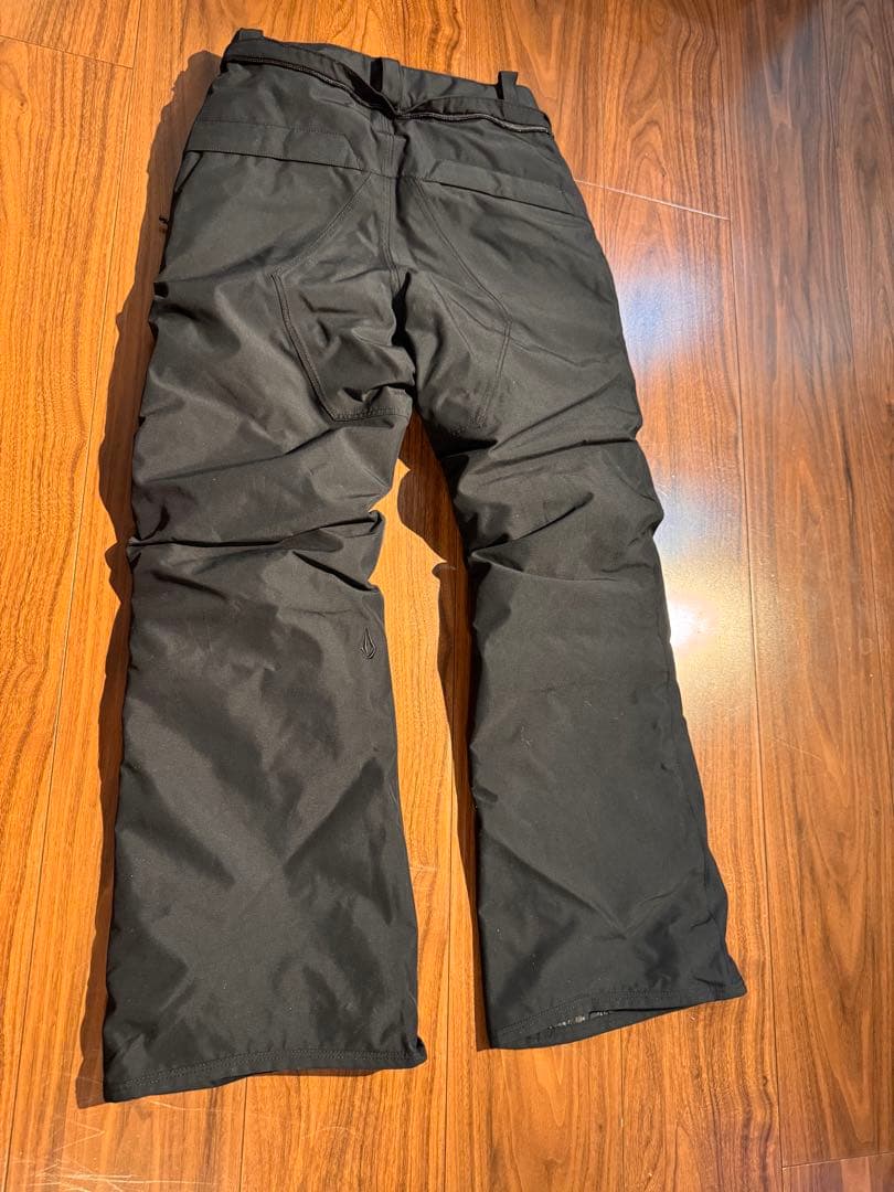 着用1回　volcom キッズウエア　上下セット　sizeS(10)