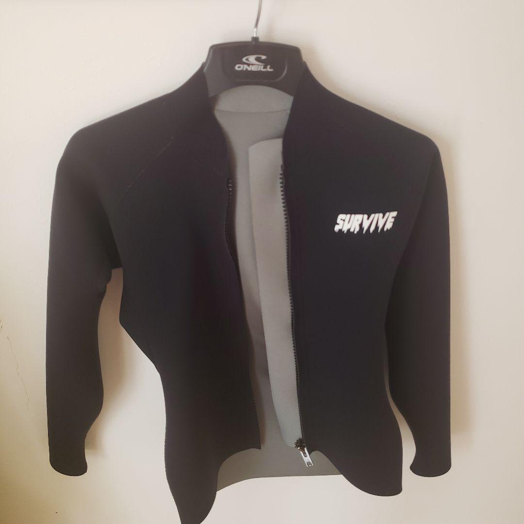 【SALE】新品 SURVIVE 長袖タッパー MLB