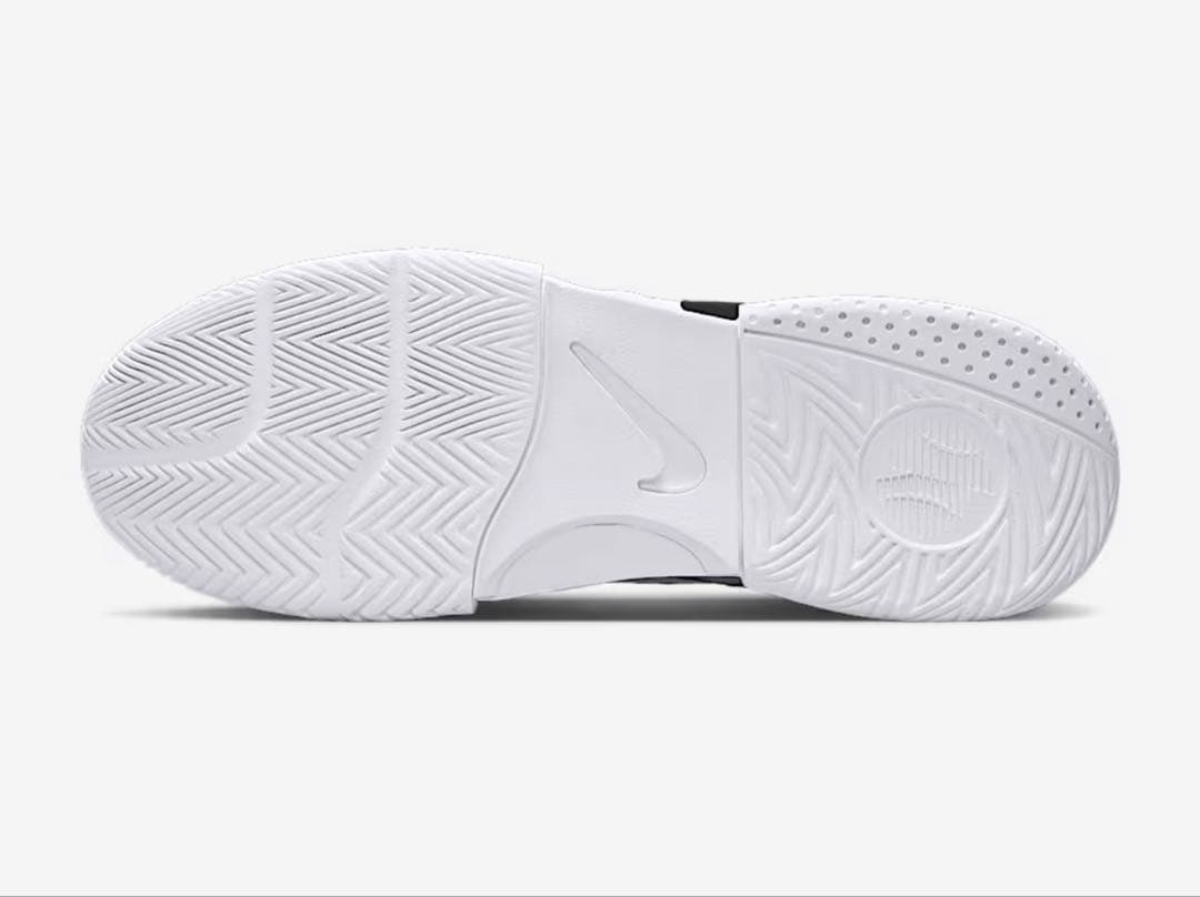 Nike テニスシューズ ホワイト/ブラック