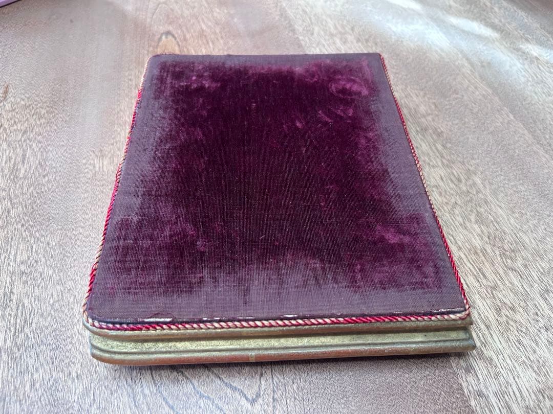 アンティーク ジュエリーディスプレイ台 ベルベット ゴールド台座