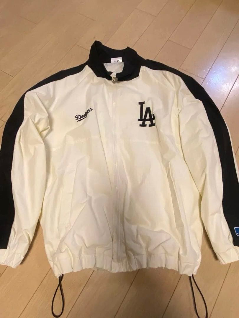 MLB ドジャース ナイロンセットアップ白黒