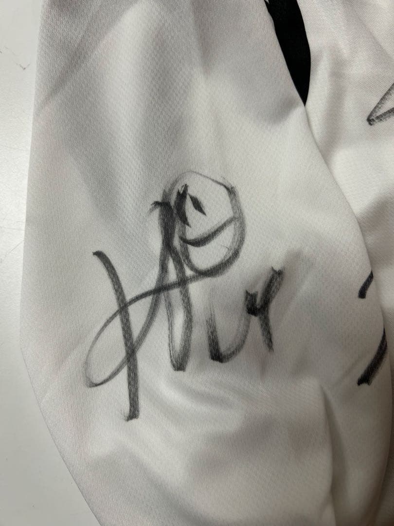 asics 川崎フロンターレ　サイン入り　ホワイト　長袖シャツ　Sサイズ