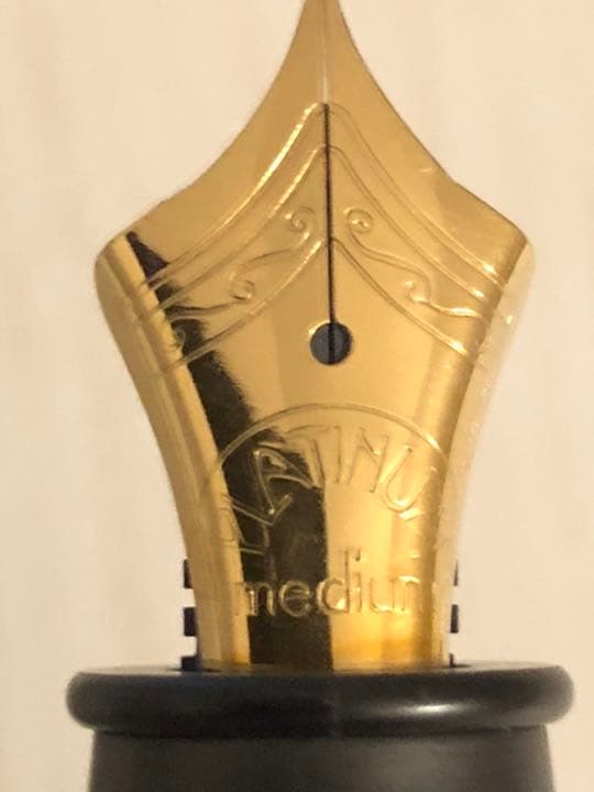 お祝いにプレゼントに‼️新品✪プラチナ　グラマー万年筆