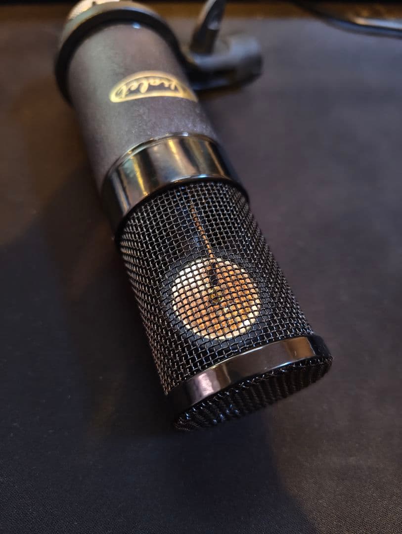 Violet Design Atomic ラトビア製・高級コンデンサーマイク