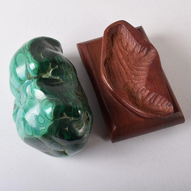 天然石　鑑賞石　孔雀石　マラカイト　重さ約3.33㎏　唐木台付　V　R8355