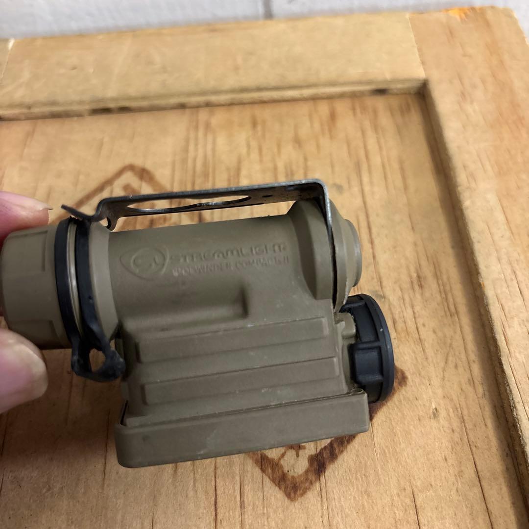 米軍　実物STREAMLIGHT SIDEWINDER COMPACT II ③