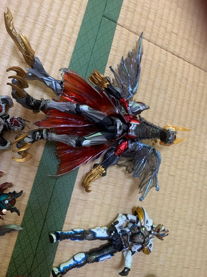 SIC仮面ライダー　アベンジャーズフィギュアーツ　リボルテックヴェノム等