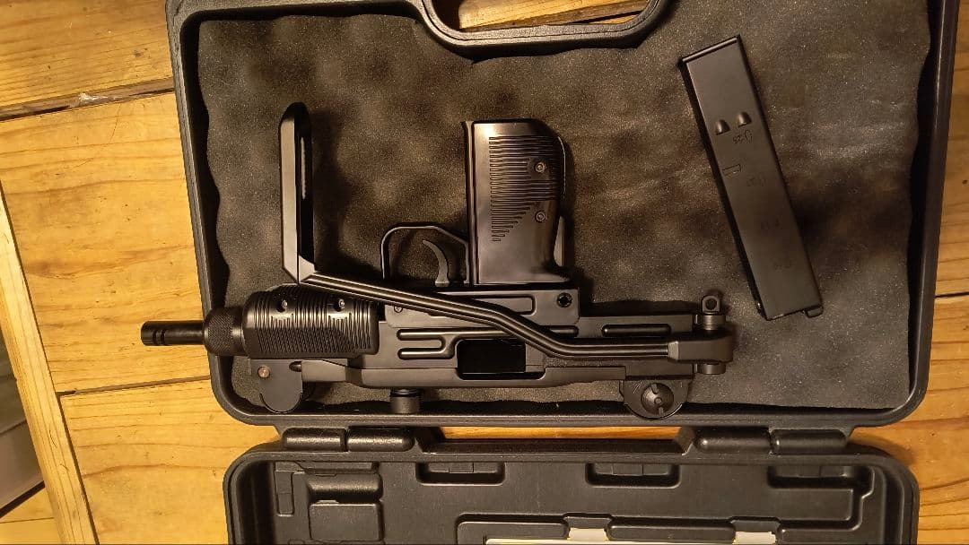 ウエスタンアームズ　ミニウージー