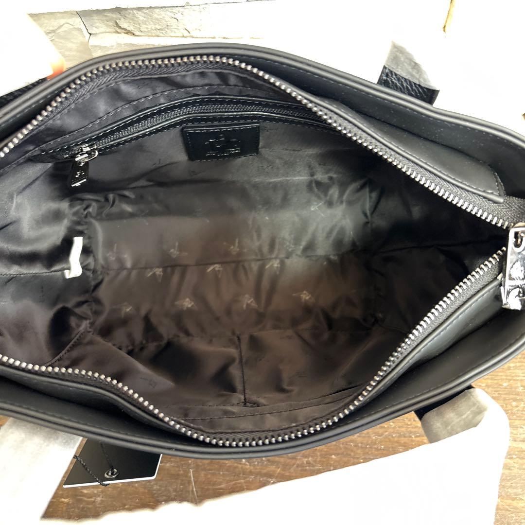 ウノピューウノウグァーレトレ　カートバッグ 訳あり　新品