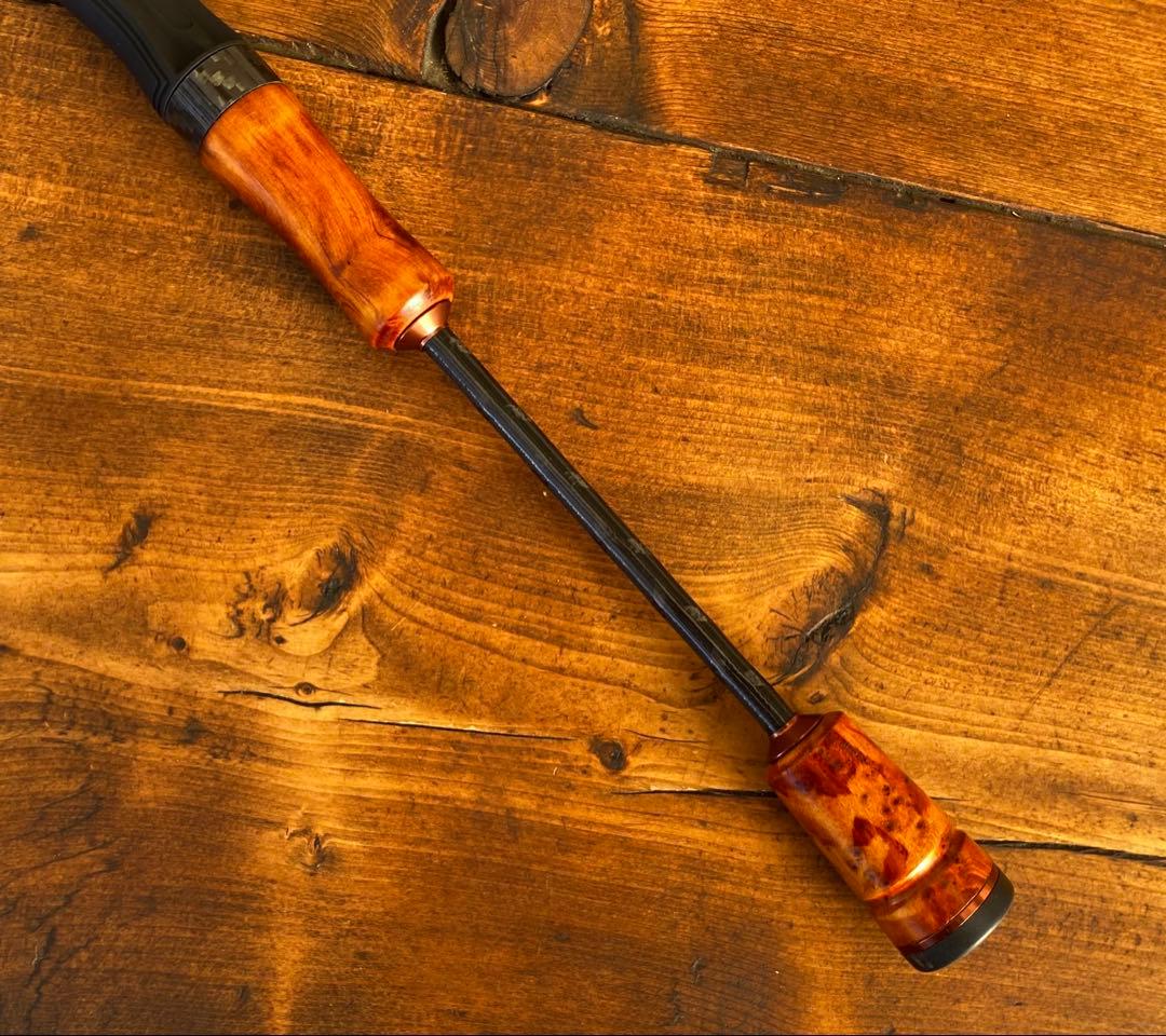 新品未使用　カーボンロッド　スピニング　662UL バスロッド　ウッドグリップ