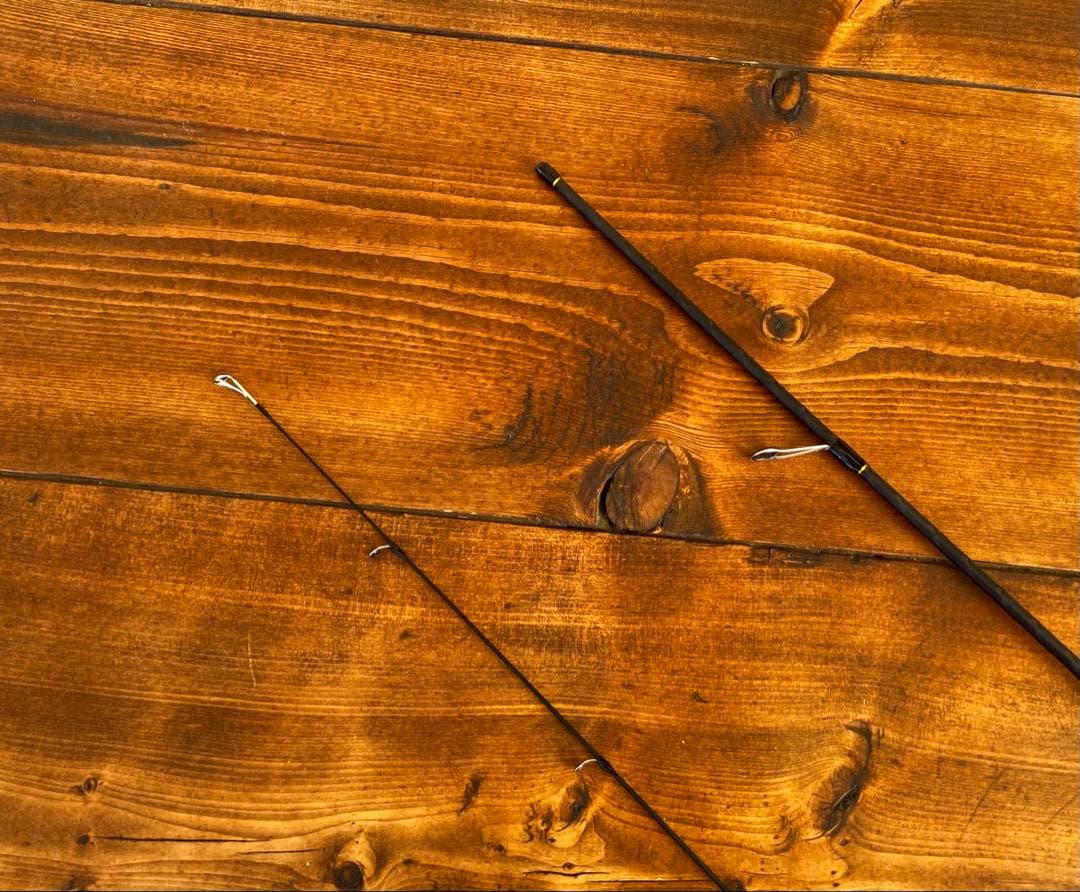 新品未使用　カーボンロッド　スピニング　662UL バスロッド　ウッドグリップ