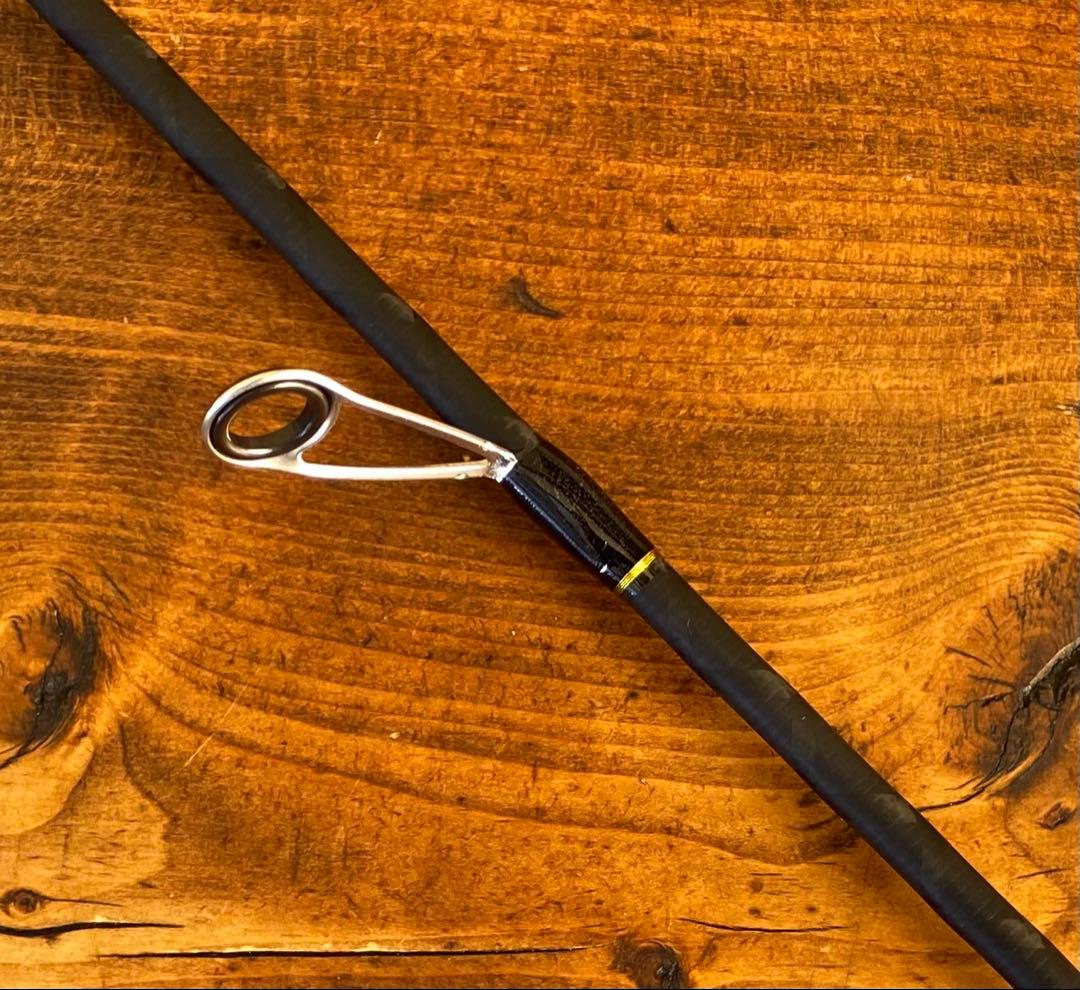 新品未使用　カーボンロッド　スピニング　662UL バスロッド　ウッドグリップ