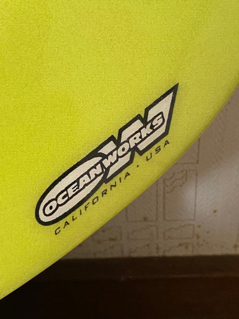 Dean Clearyレトロフィッシュ5'6 フィン、ケース付