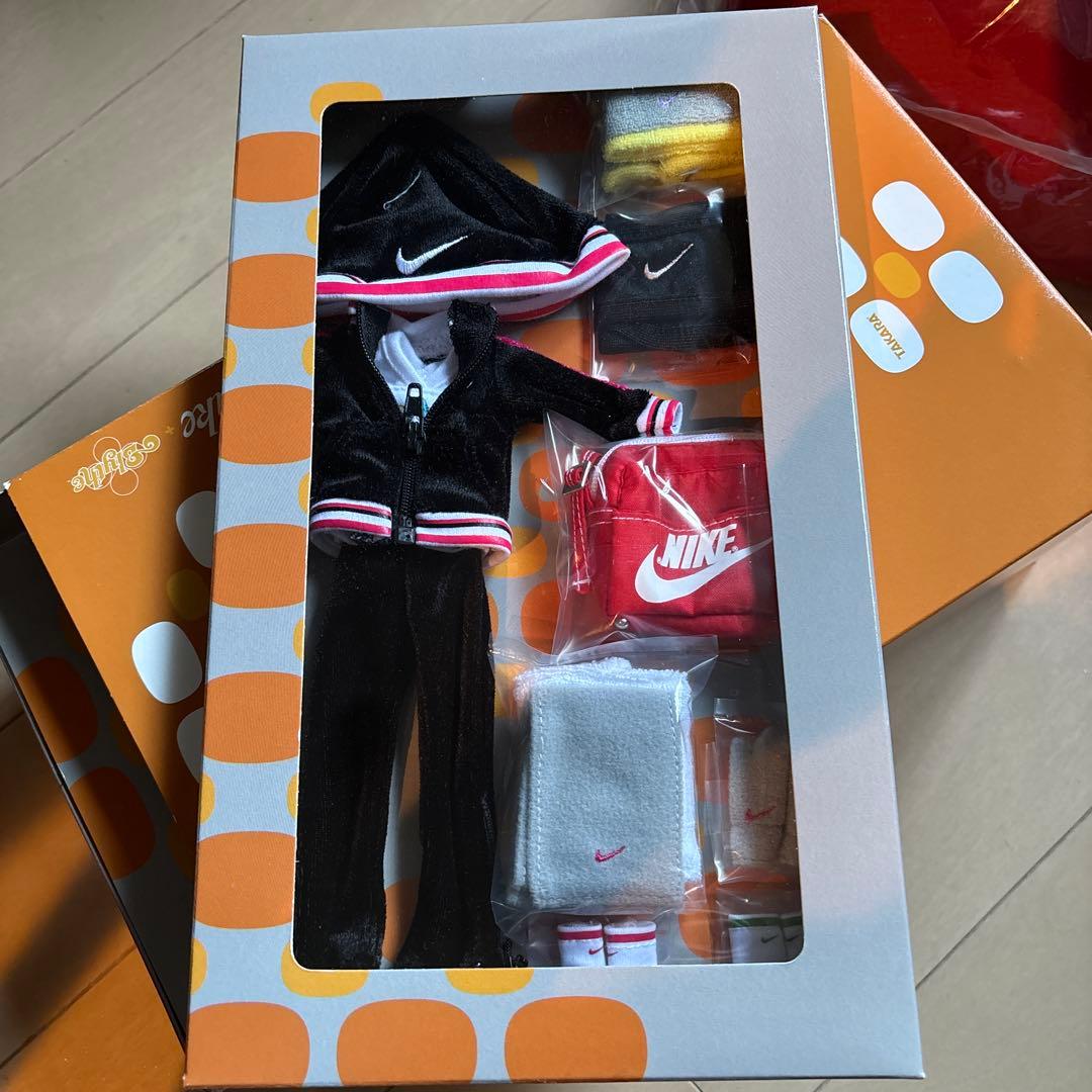 ブライス☆コートニーテズバイナイキ　NIKE　新品未使用