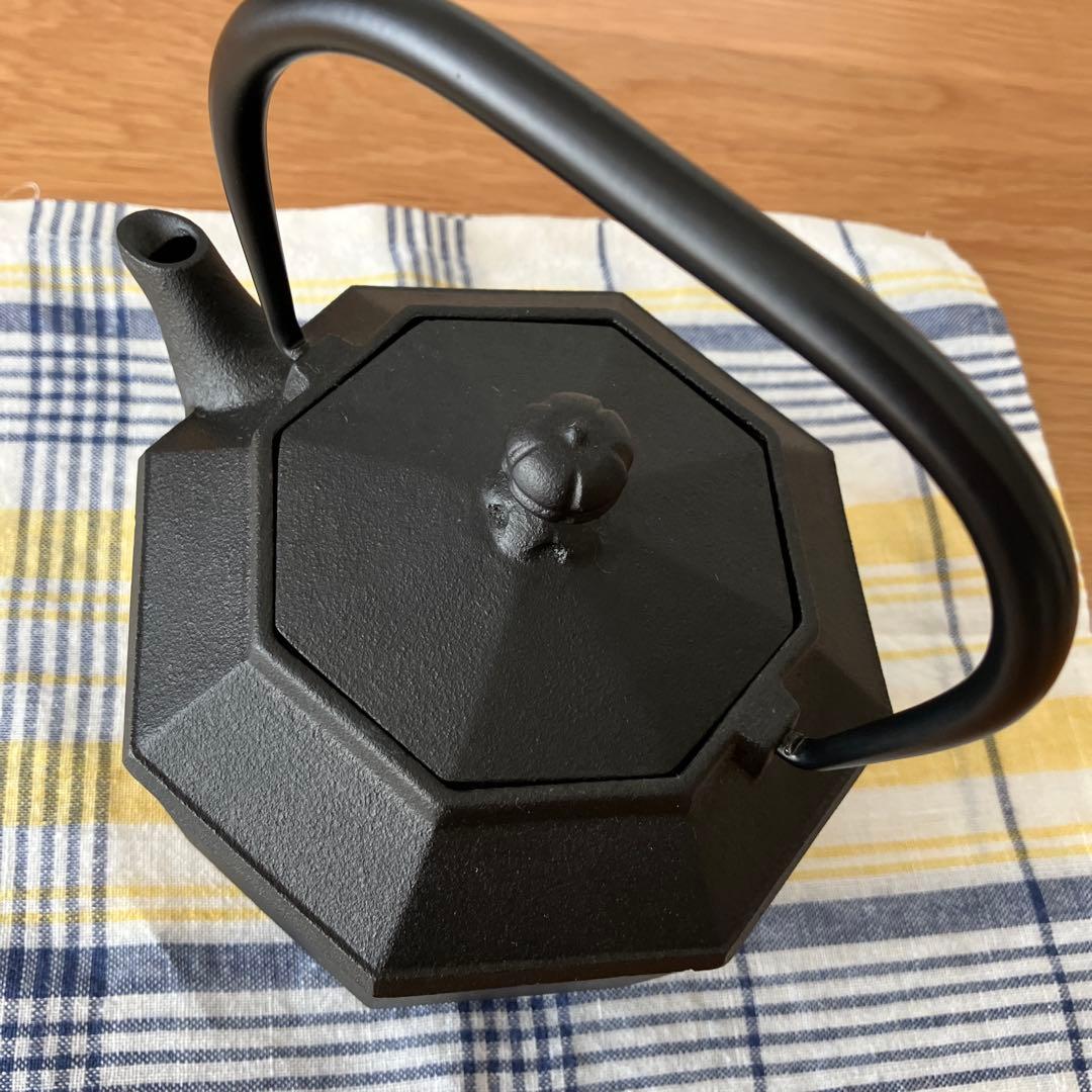 鉄瓶　南部鉄　及源　八角　0.8L