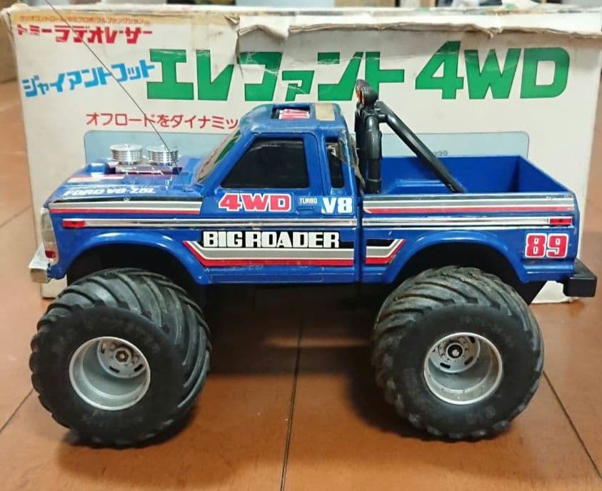 エレファント　4WD ラジコン