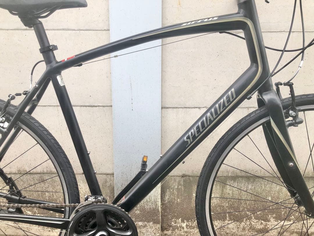 【1点傷だが極美品】スペシャライズド　シラス　24速　クロスバイク　CT570