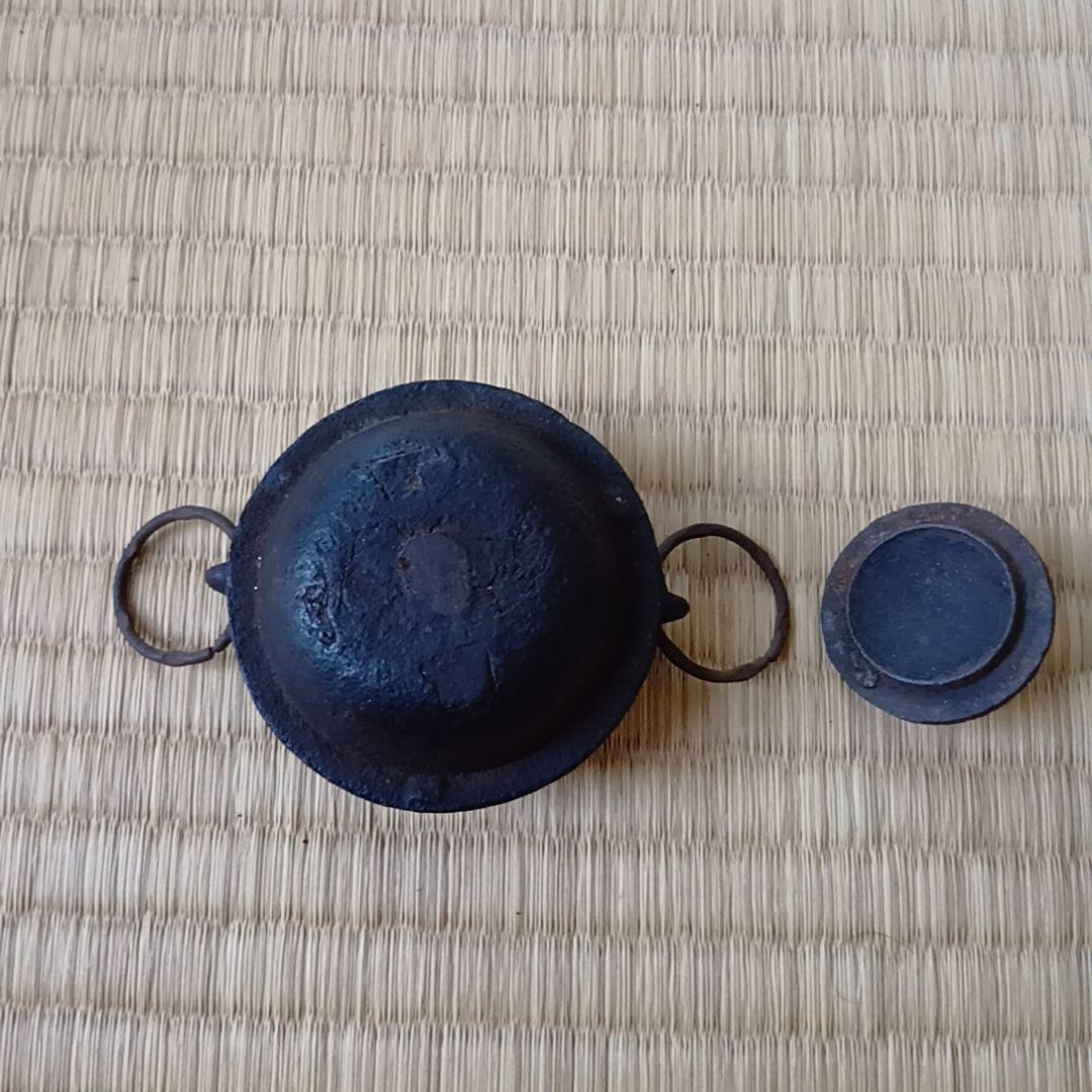 骨董品 茶釜 茶道具 唐獅子 香炉 火鉢 霰文様 置物 レトロ 鉄製 鉄器