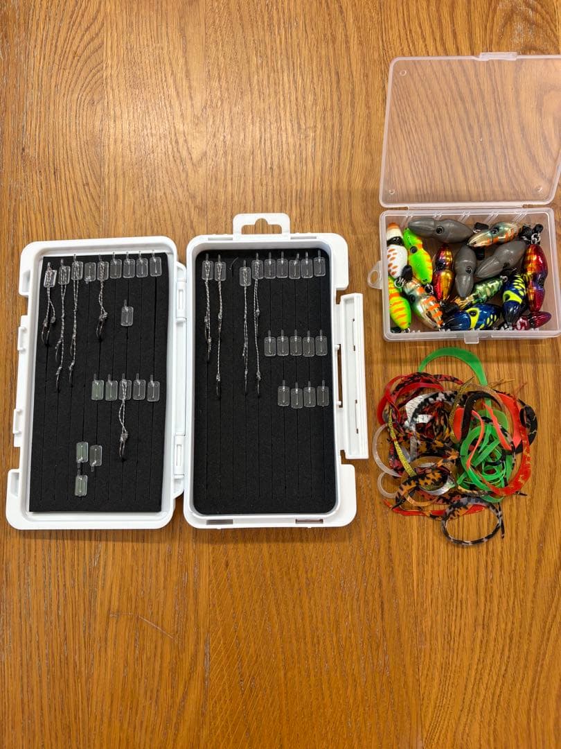 ビンビンスイッチtg 14個、フック、スカート、キャップセット