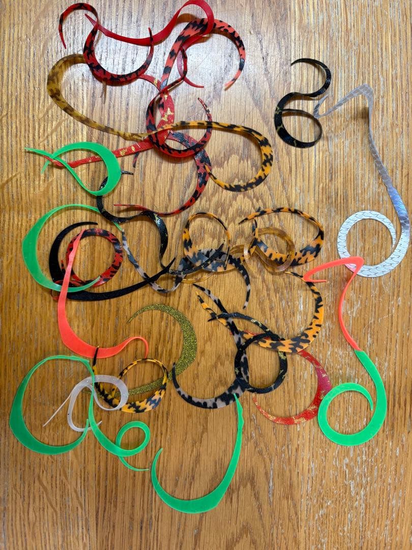 ビンビンスイッチtg 14個、フック、スカート、キャップセット