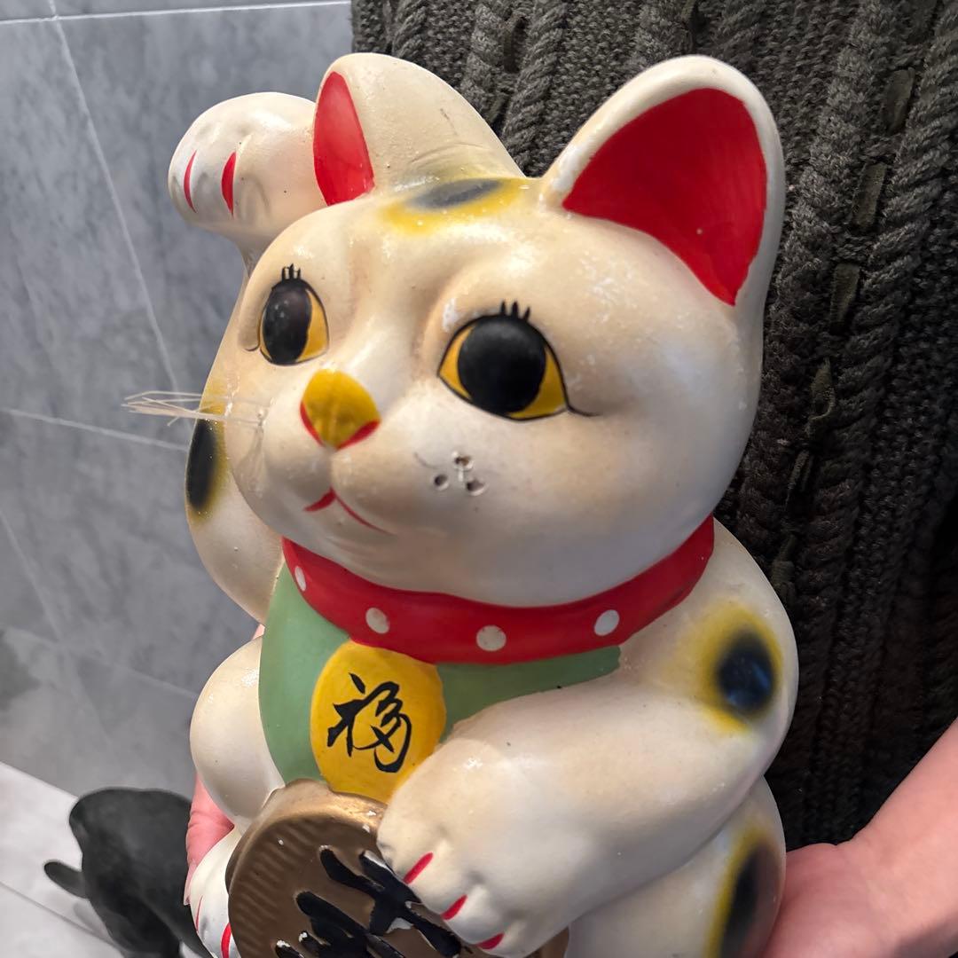 90年代ヴィンテージ手描きの瞳やまつ毛が美しく金運向上の招き猫