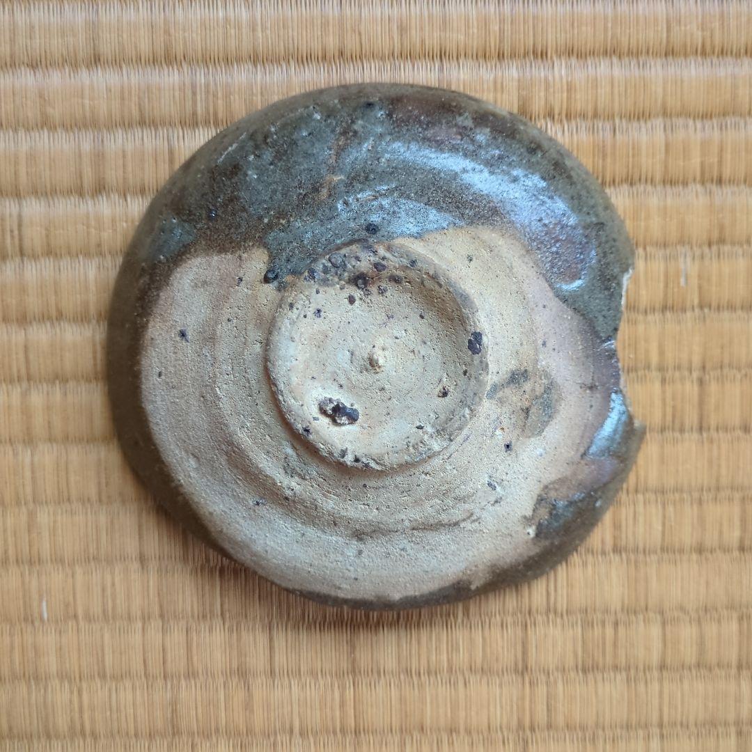 陶器製の装飾皿 欠けあり　古唐津　平盃　小皿　桃山時代　発掘品　骨董品　古美術