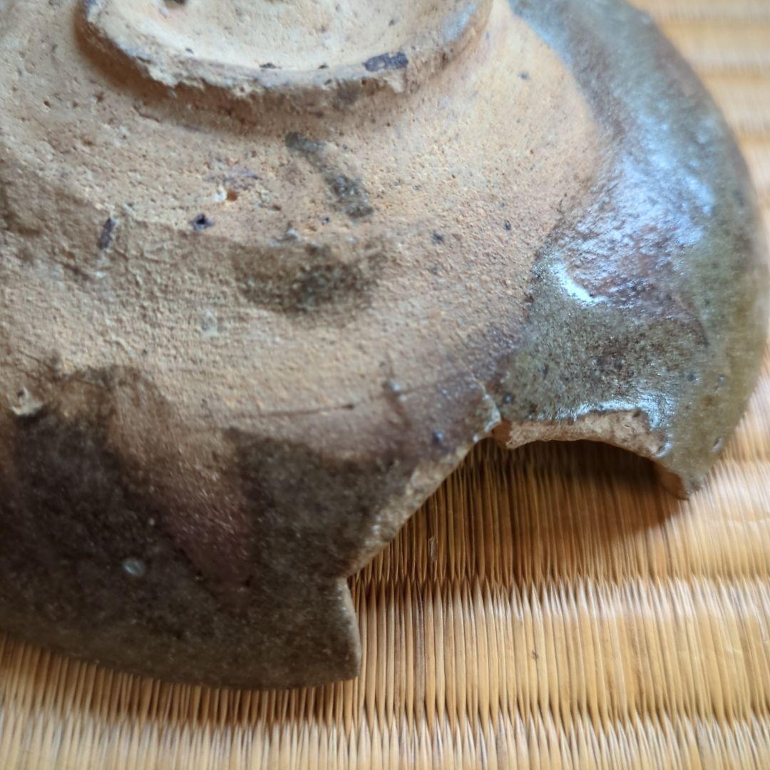 陶器製の装飾皿 欠けあり　古唐津　平盃　小皿　桃山時代　発掘品　骨董品　古美術